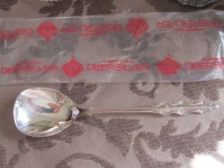International Deep Silver Sugar Jam Berry ? Spoon Empress Pattern EUC