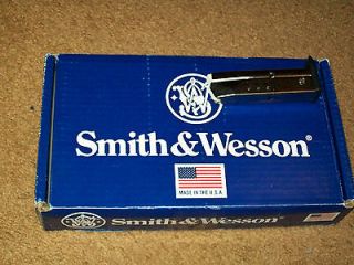 SMITH & WESSON SD40 FACTORY BOX & ACCS,MAG