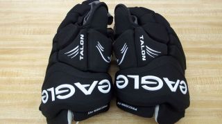Eagle Talon Hockey Gloves   Black   NEW!!!