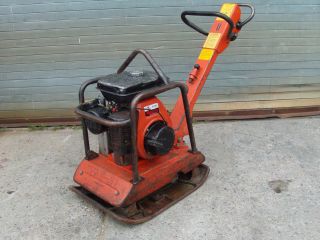 Multiquip Vibrating Plate Compactor MVH 200 Gas Walk Behind Compactor 
