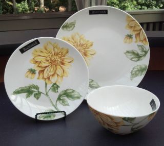 NEW Roscher Yellow Floral Bone China 15 Piece Dinner Ware * FREE 