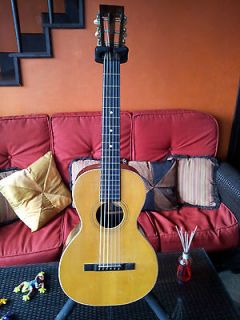 washburn parlor guitar in Acoustic