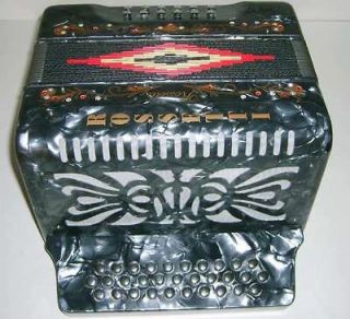accordion rossetti in Accordion & Concertina