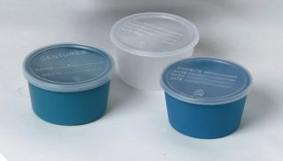 Plastic Cup Container For Dentures With Clear Plastic Lid   Pack Of 5 
