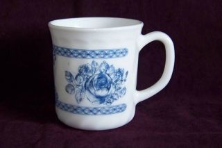 Arcopal France Arcoroc Honorine blue coffee cup mug