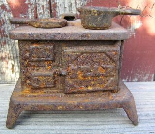 Antique Star Brand Cast Iron Cooking Stove Salesmans Sample with Pot 