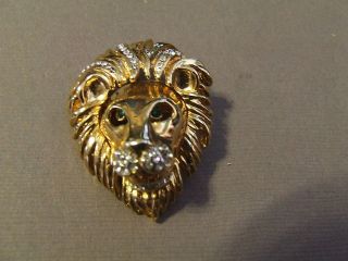 vintage lion brooch in Pins, Brooches
