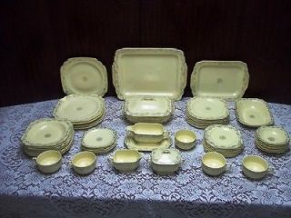   China GARLAND Cream Yellow Gold 60p Antique Dinnerware Dishes Set