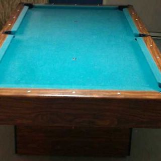 Pool Table/Billiards 8 foot
