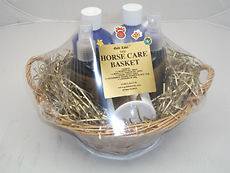 Gold Label   Christmas Gift Basket   Full of useful horsey items 