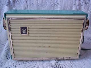 General Electric Aqua Vtg. 1950s Electric Radio, Works