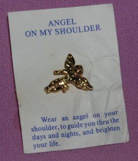 NEW ANGEL ON MY SHOULDER GOLD PIN ON CARD GUIDE YOU THROUGH THE DAYS