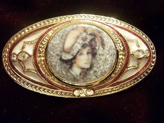 Vintage Avon Representiive Award Mrs Albee PC Cameo Brooch or Pin from 