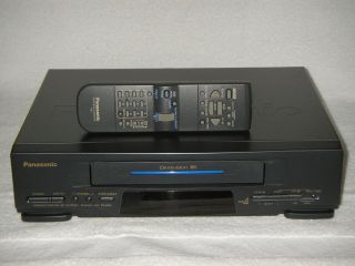 PANASONIC OMNIVISION 4 HI TECH HEAD VHS VHS VCR, & REMOTE CONTROL 