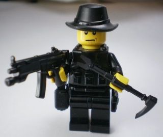   custom swat police helmet military gun army weapons LEGO minifigures