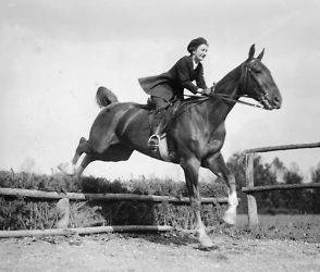 1920 horse photo Peggie Hall and Waggaman Vintage Black & White 