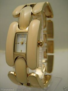 jennifer lopez watches in Wristwatches