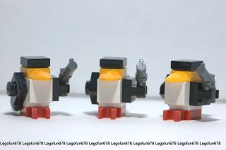 LEGO Batman New Three Penguins with weapon from Set # 7783