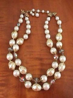 Vintage DEAUVILLE 2 Strand Goldtone White Bead NECKLACE