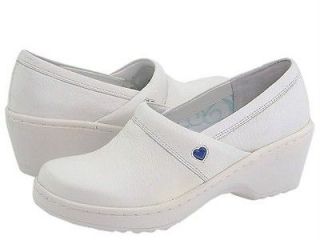 Nurse Mates Callie Womens Tumbled White Leather Slip On Shoes