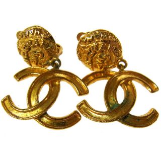   CHANEL Vintage CC Logos Gold Tone Button Earrings Clip On 95A DD01661
