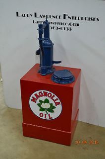 Magnolia Vintage Oil Pump/Tank Lubester
