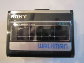 vintage sony walkman in Portable Audio & Headphones