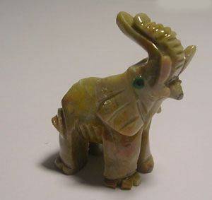 Peruvian Soapstone Elephant Carving Figurine (1)