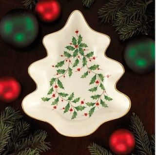 Lenox Holiday Pattern 8 1/4 TREE CANDY DISH Holly Gold Trim New in 