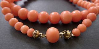 Vintage Salmon Red Coral 18K Gold Necklace Graduated Bead Antique 