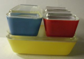 Vintage Set of Pyrex Refrigerator Dishes Primary Colors With Lids 8 