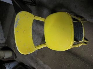 YELLOW COSCO CHAIR STEP STOOL VINTAGE ANTIQUE METAL PULL OUT STEPS