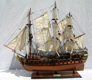 HMS BELLONA   Wooden Model Ship New