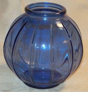 glass vase ribbed in Vases