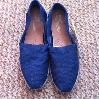 TOMS Classic Freetown Espadrille Flat Shoes navy blues Sz 10 NWT