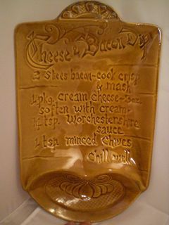 Newly listed VINTAGE USA POTTERY CHEESE & BACON CHIP & DIP EXCELLENT