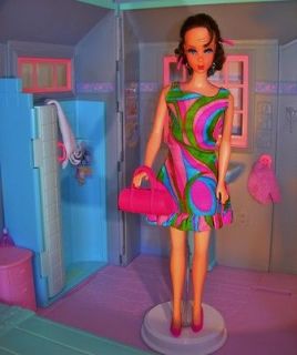 Vintage Brunette Talking Barbie/TNT Body In Swirly Cue #1822