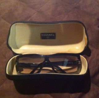 EUC Chanel Black Sunglasses Style 5067 Case + Cloth included