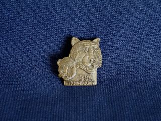 TIGER CUBS Brass BSA (Boy Scouts of America) LAPEL HAT PIN Looks 