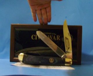 Case XX Stag Trapper AJ Foyt Collector Knife w/Walnut Display Case 