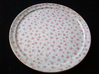 RED & WHITE 6 1/2 INCH PLATE RED DOT LEAVES BERRIES SMALL TINY DESIGN 