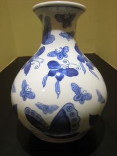 Oriental Asian Porcelain Butterfly Vase Seymour Mann 96