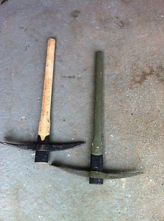 SMALL EX MILITARY PICK AXE REMOVABLE HEAD LANDROVER WOLF 58 PATTERN 