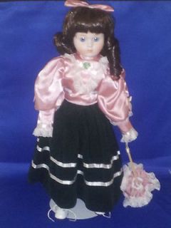 heritage mint dolls in Dolls