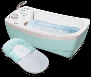 The Summer Infant Lil Luxuries Whirlpool Bubbling Spa and Shower