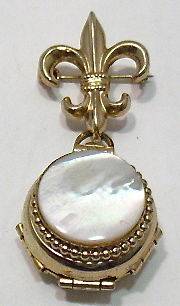 VINTAGE GOLD MOTHER OR PEARL PIN FOLD OUT LOCKET FOR 4 PICTURES BY 