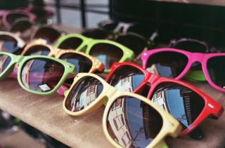 Óculos Colorido   Glossário de Moda  Dafiti.br