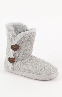 Kirra Cable Fur Slippers at PacSun