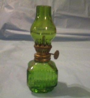 VINTAGE GREEN GLASS 4.5 MINIATURE OIL LAMP WITH WICK MADE IN HONG 