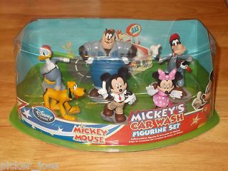   Store Mickey Mouse MICKEYS CAR WASH Figurine Set Mickey/Minnie/Pluto